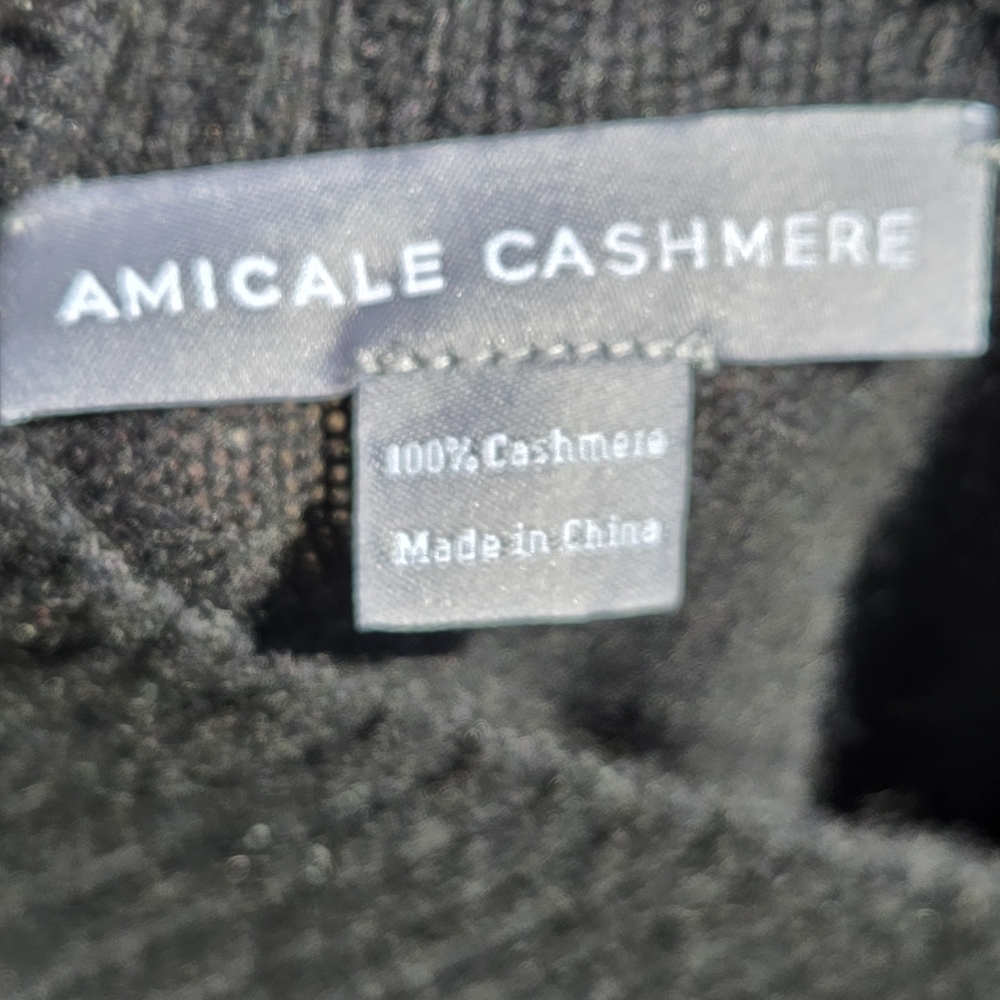 Amicale Cashmere Funnel Neck Cashmere Poncho Black - Picture 8 of 9